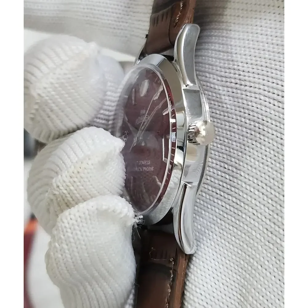 Vintage 1982 Roamer Manual Mens Silver Watch W/Leather Strap & Red accents